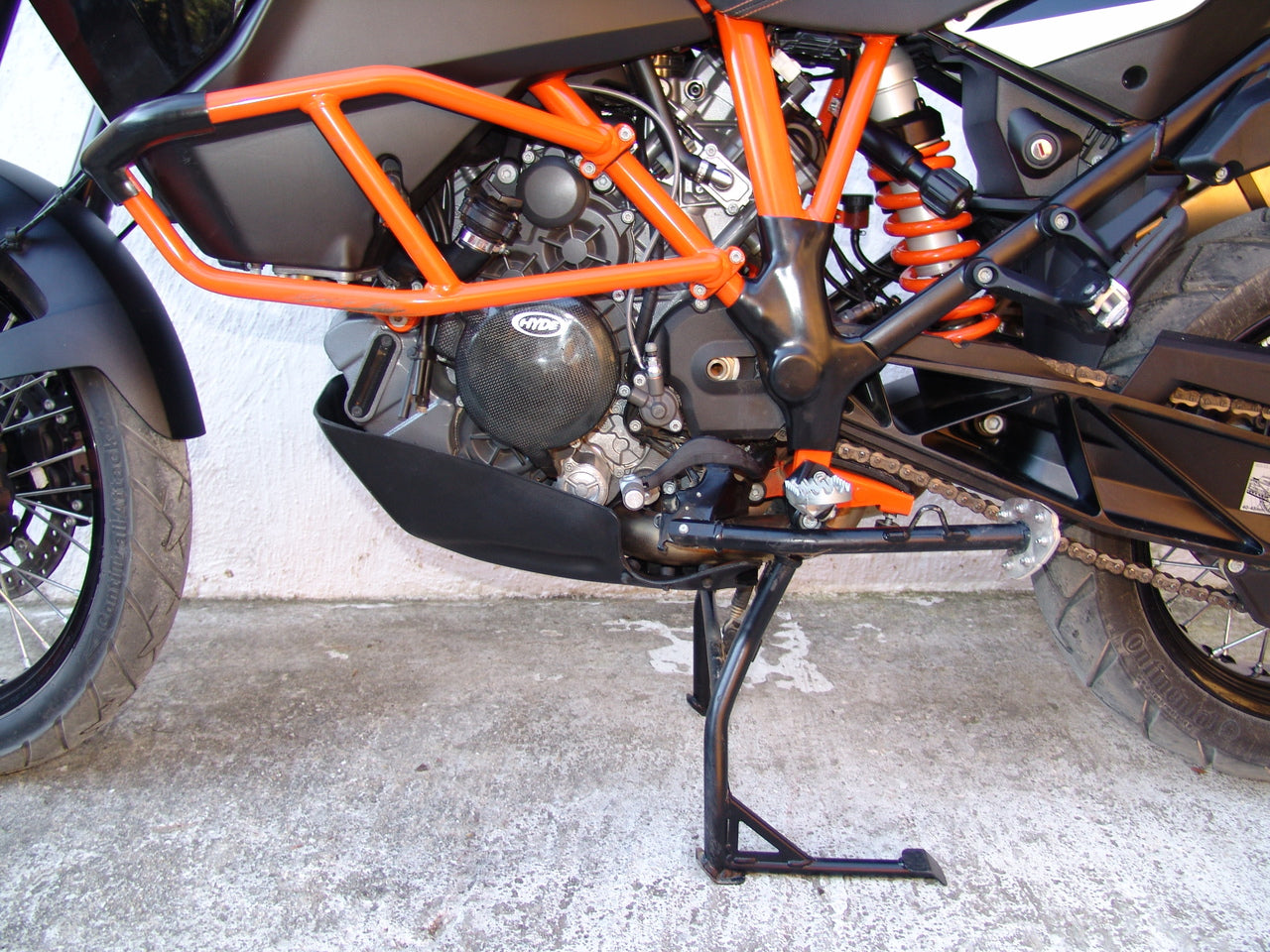 KTM 1090 / 1190 / 1290 IGNITION GUARD CARBON KEVLAR