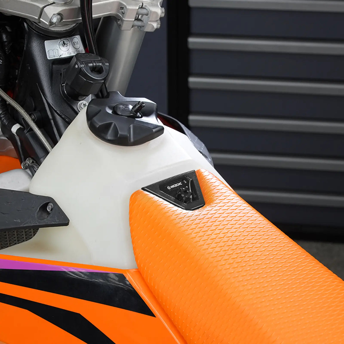Seat Mount Cover Kit For KTM 125-450 XC SX XC-F SX-F 23-26 150-500 EXC XC-W 24-26