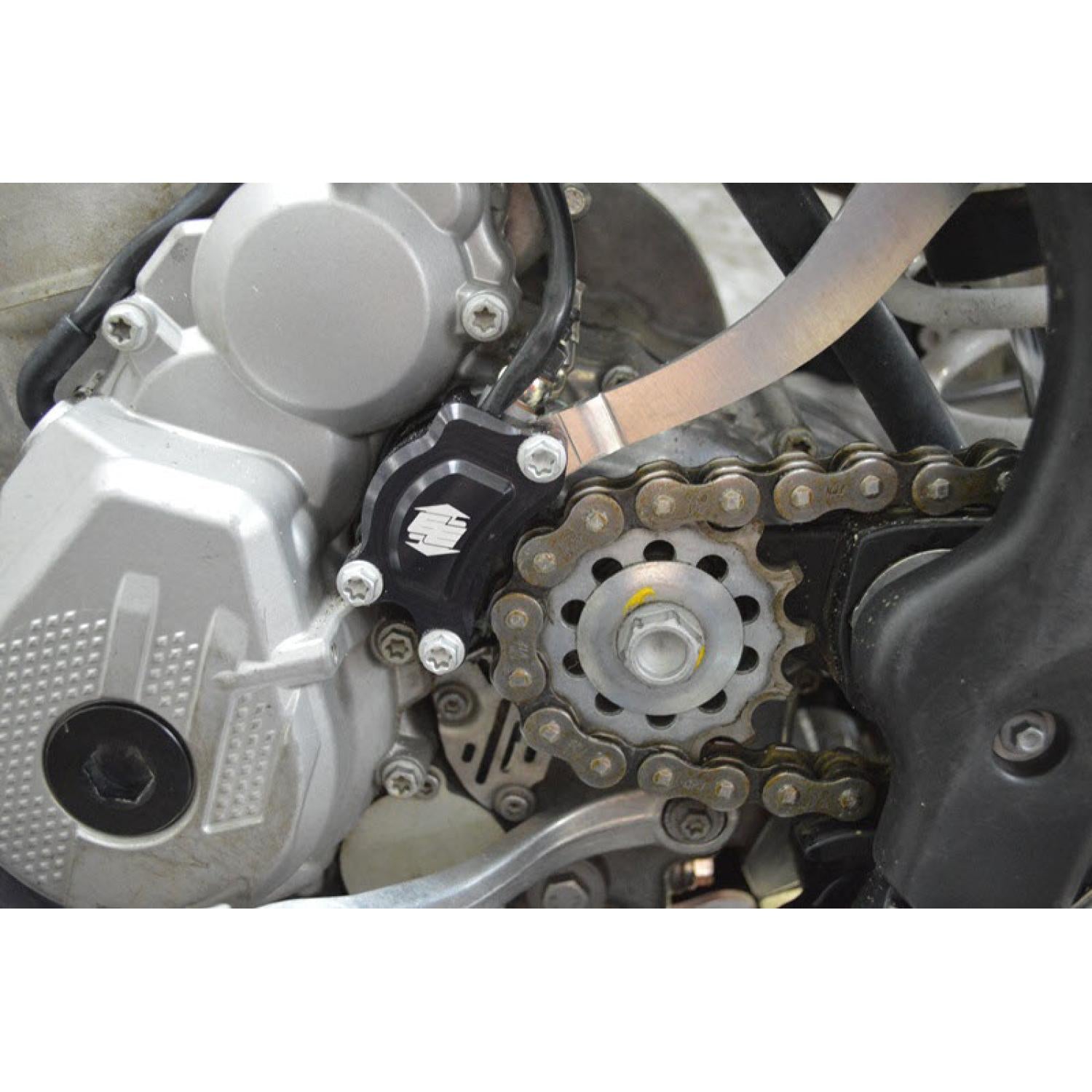 Enduro Engineering Clutch Cylinder Guard - KTM250/300SX 23 ALL 2T 23 Position 2