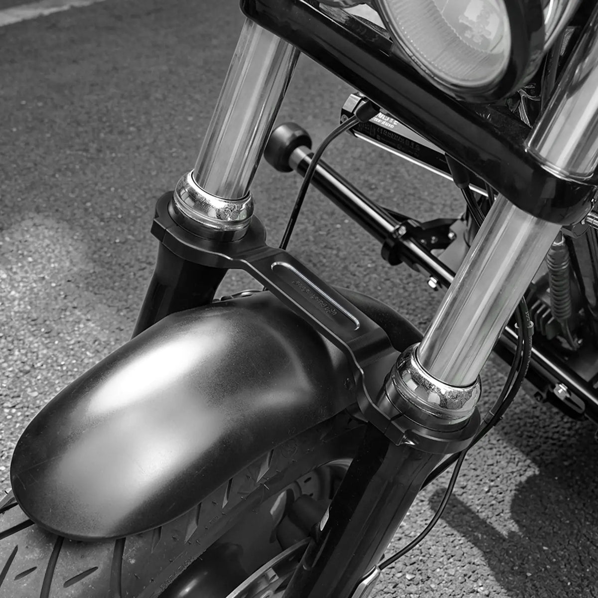 Fork Brace Stabilizer Leg Brace For Harley Dyna Fat Bob Super Glide