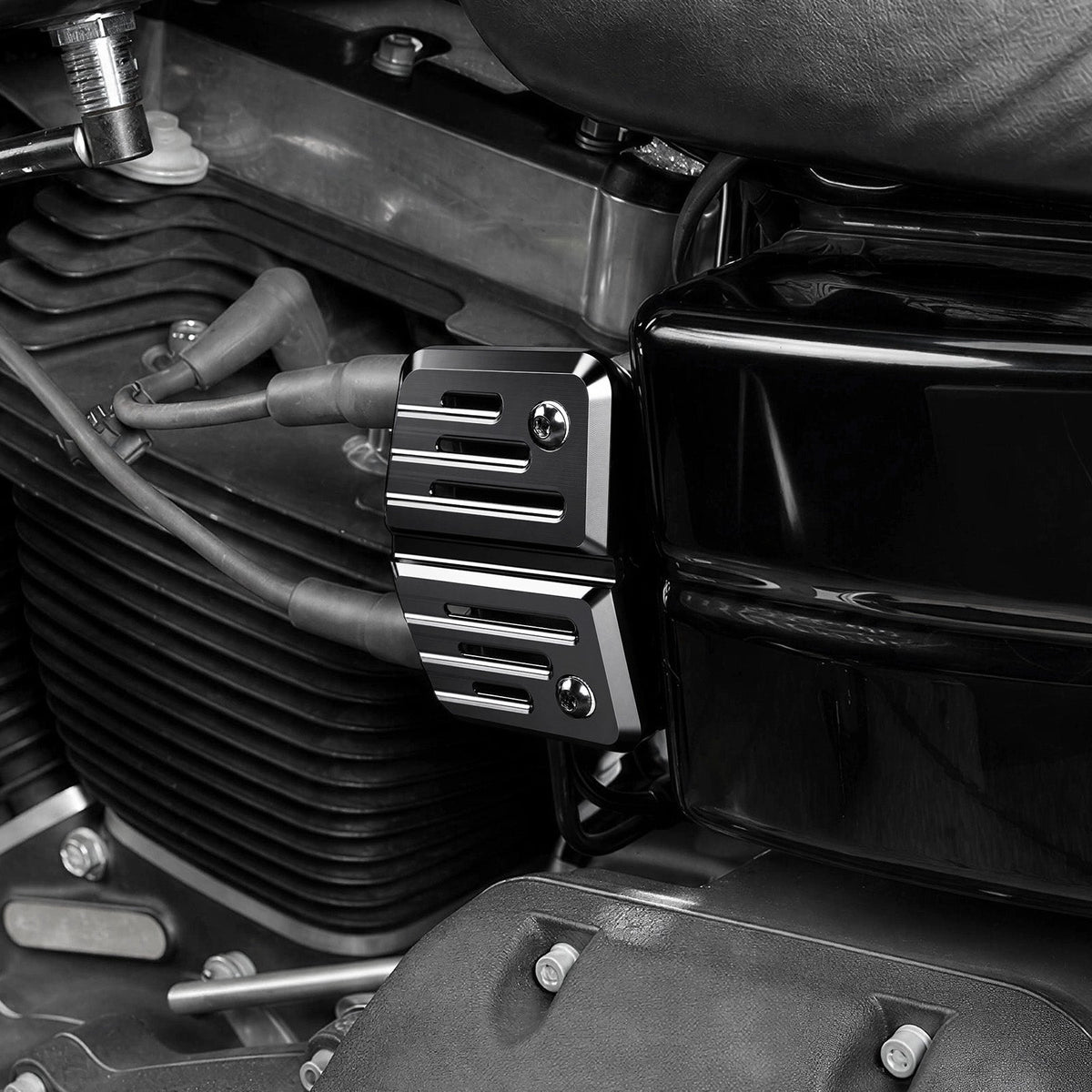 Ignition Coil Cover For Harley Dyna Low Rider Street Bob Wide Glide 2006–2017