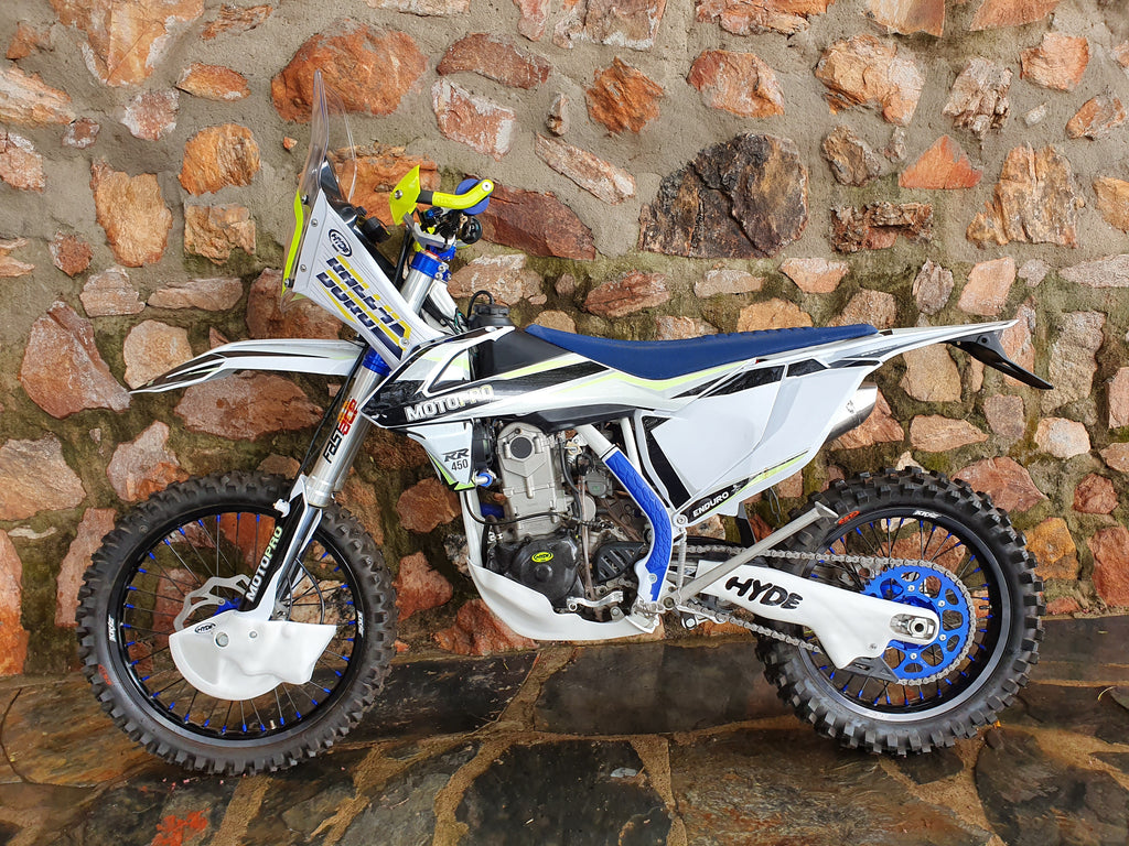 MOTOPRO SWINGARM PROTECTORS WITH DISC GUARD