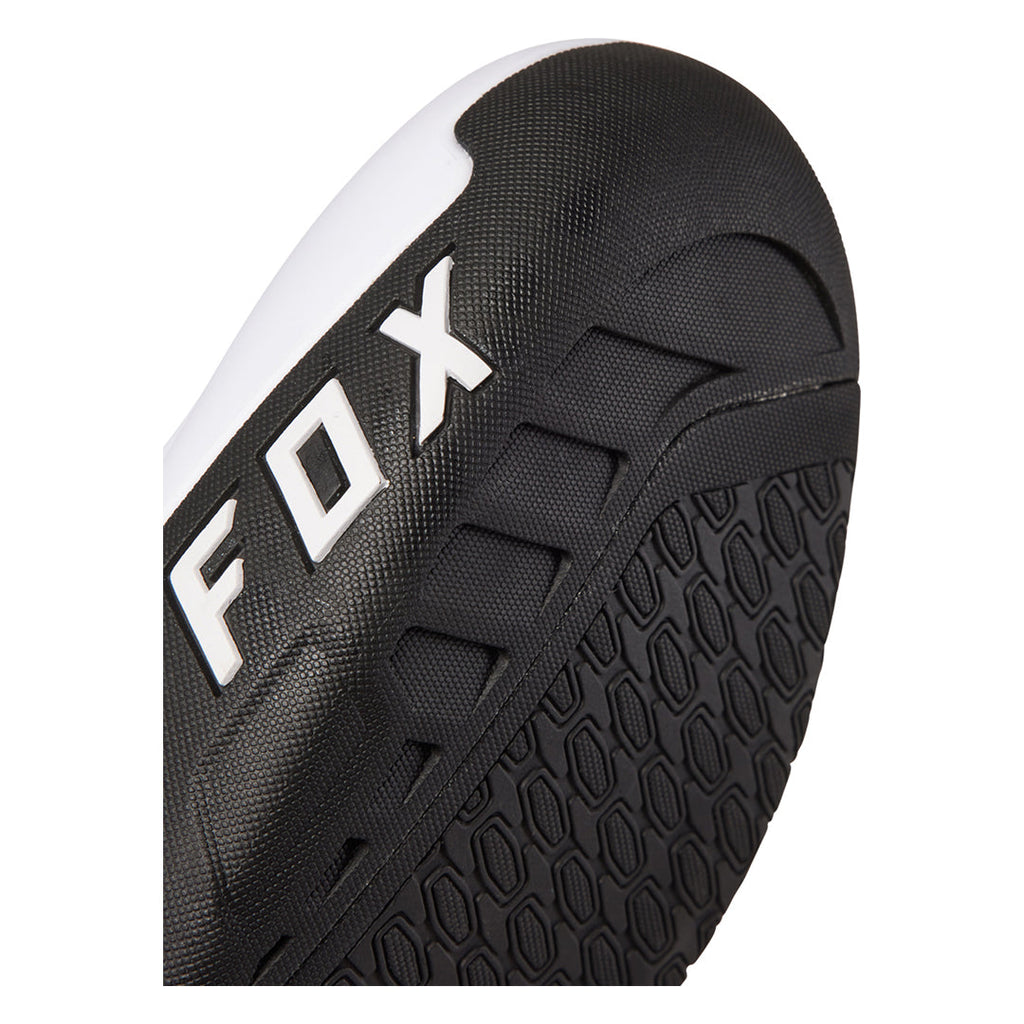 Instinct Boots