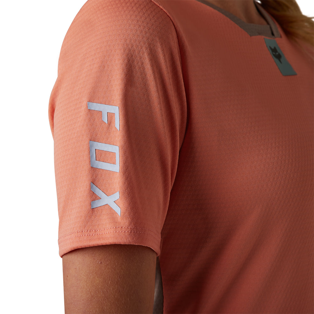 Womens Defend Jersey