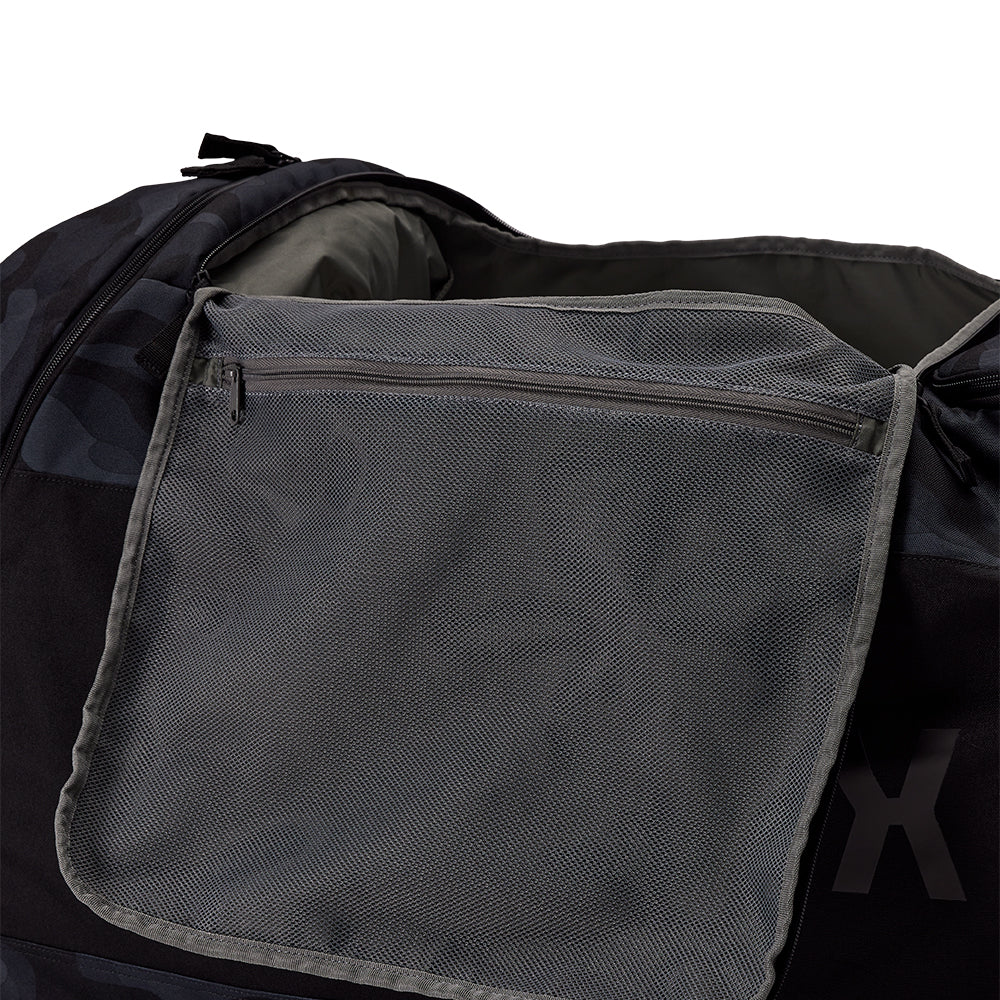 Shuttle 180 Black Camo Roller Bag