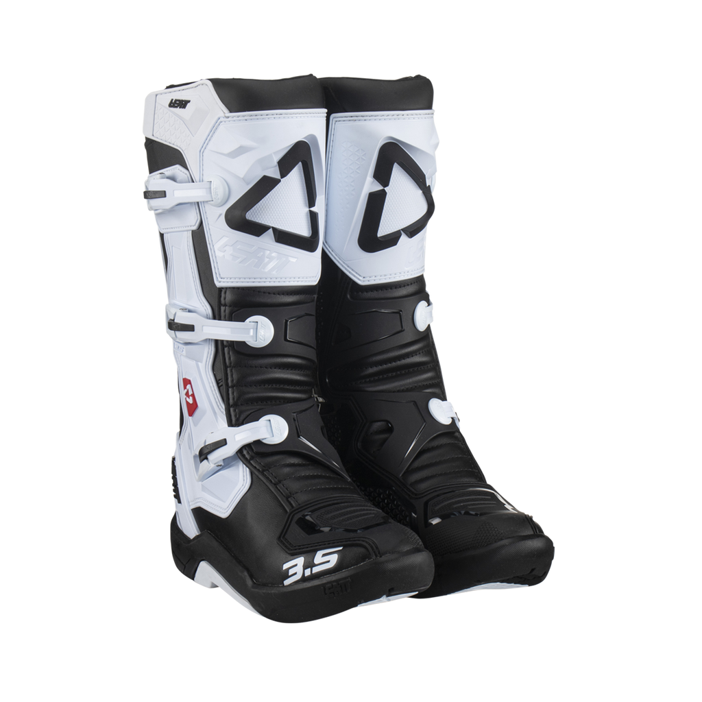 Boots 3.5 Position 7