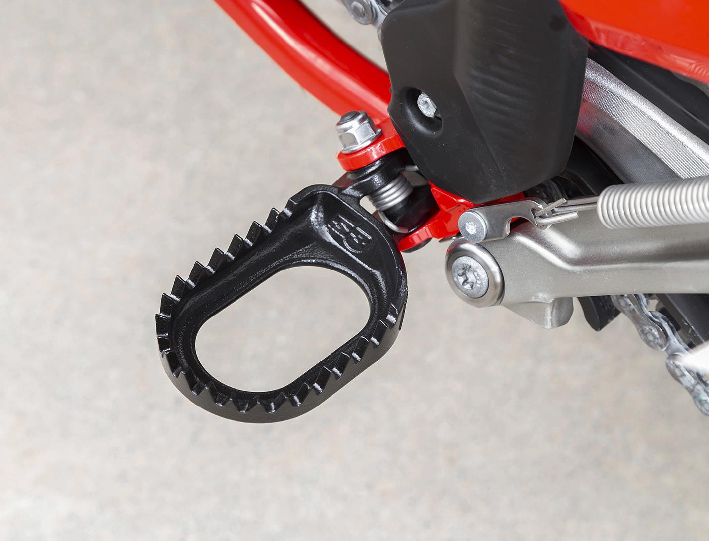 S3 Solid Footrest KTM/HKY/GG BLK 2024