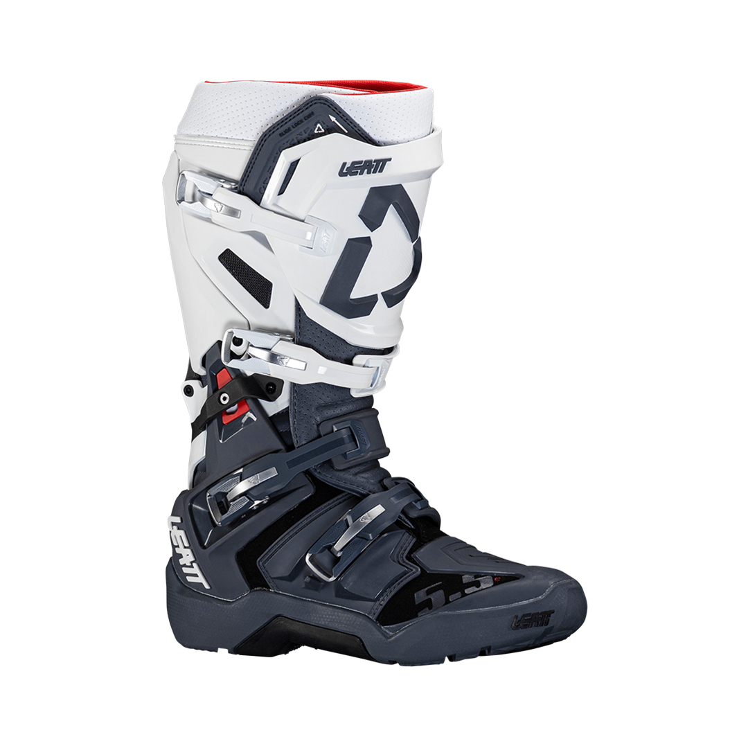 Boots 5.5 FlexLock Enduro Position 1