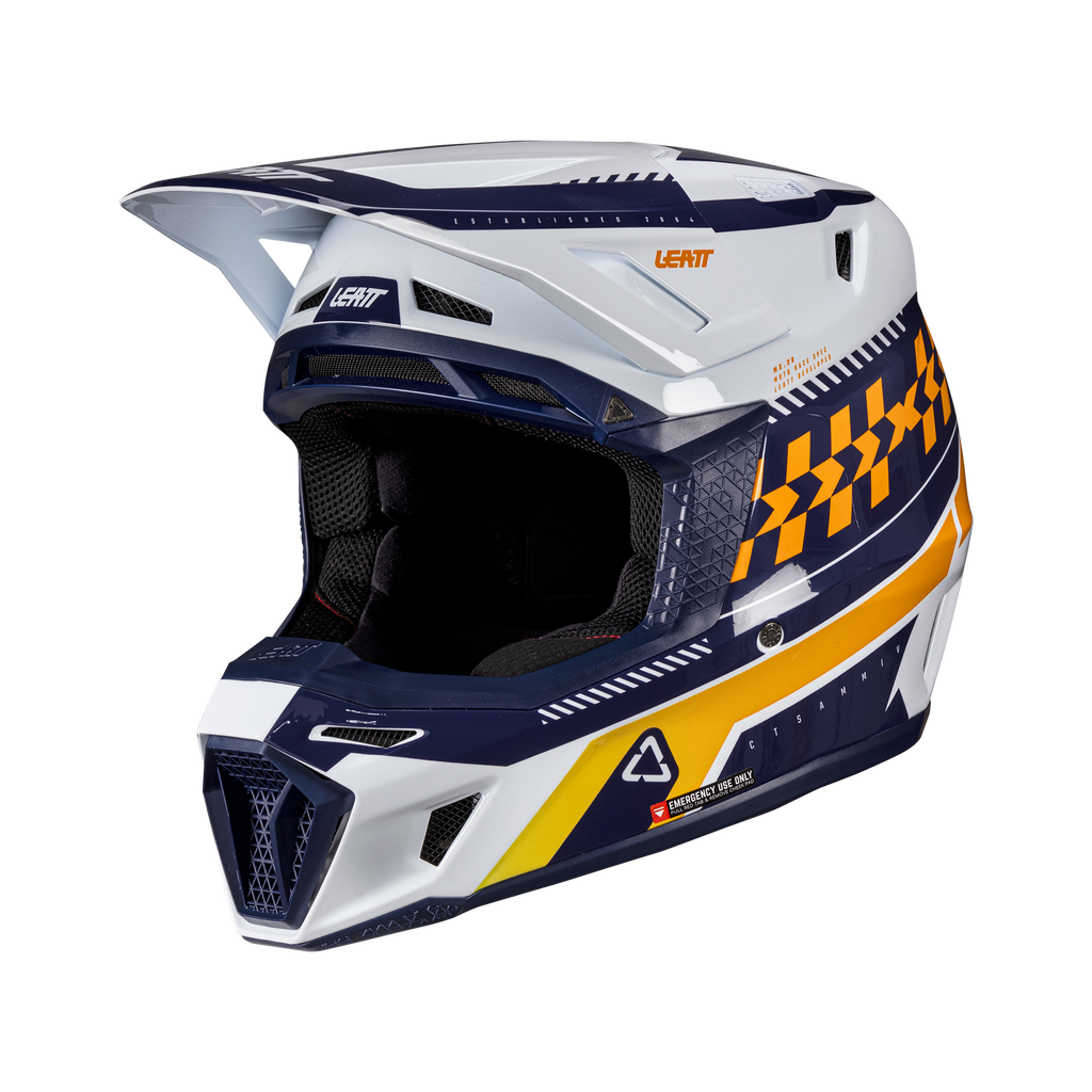 Helmet Kit Moto 8.5 Composite with 5.5 Goggle