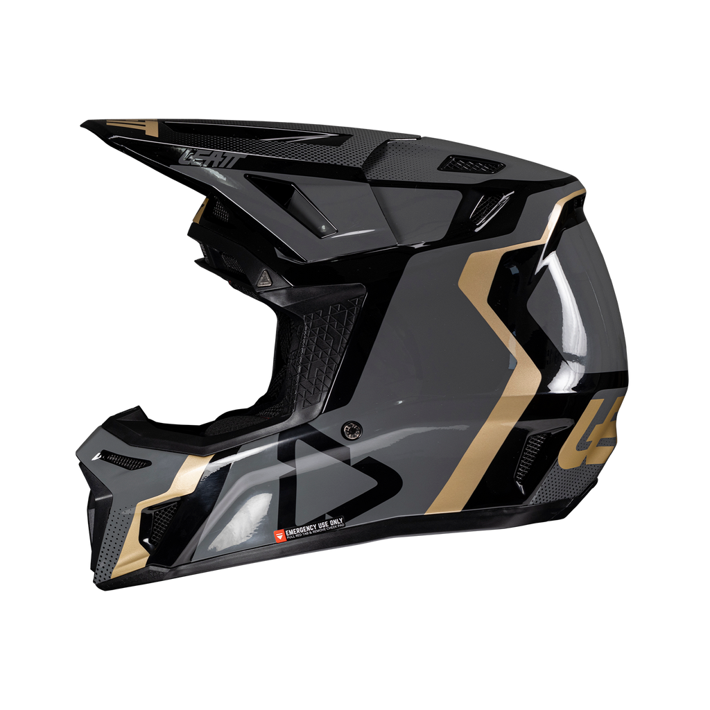 Helmet Kit Moto 8.5 Composite with 5.5 Goggle Position 3