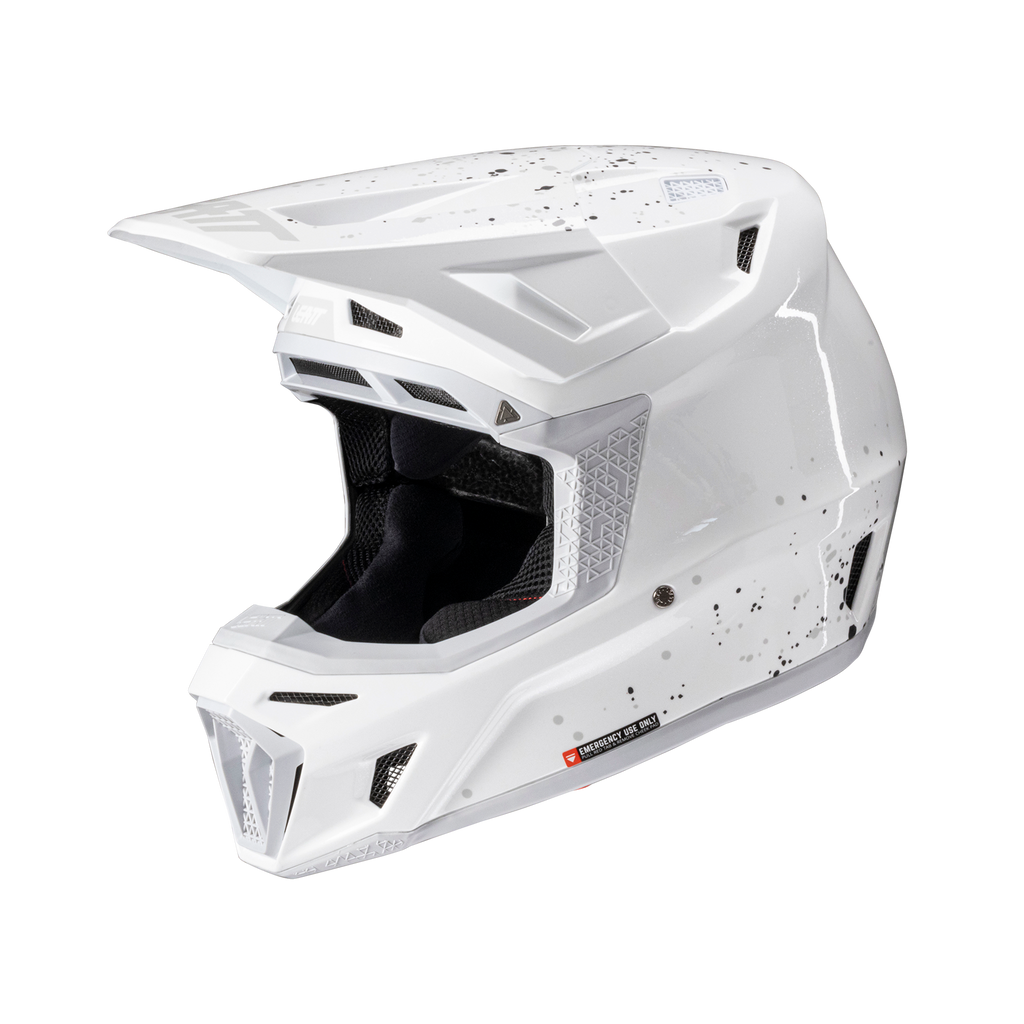Helmet Kit Moto 8.5 Composite with 5.5 Goggle Position 8