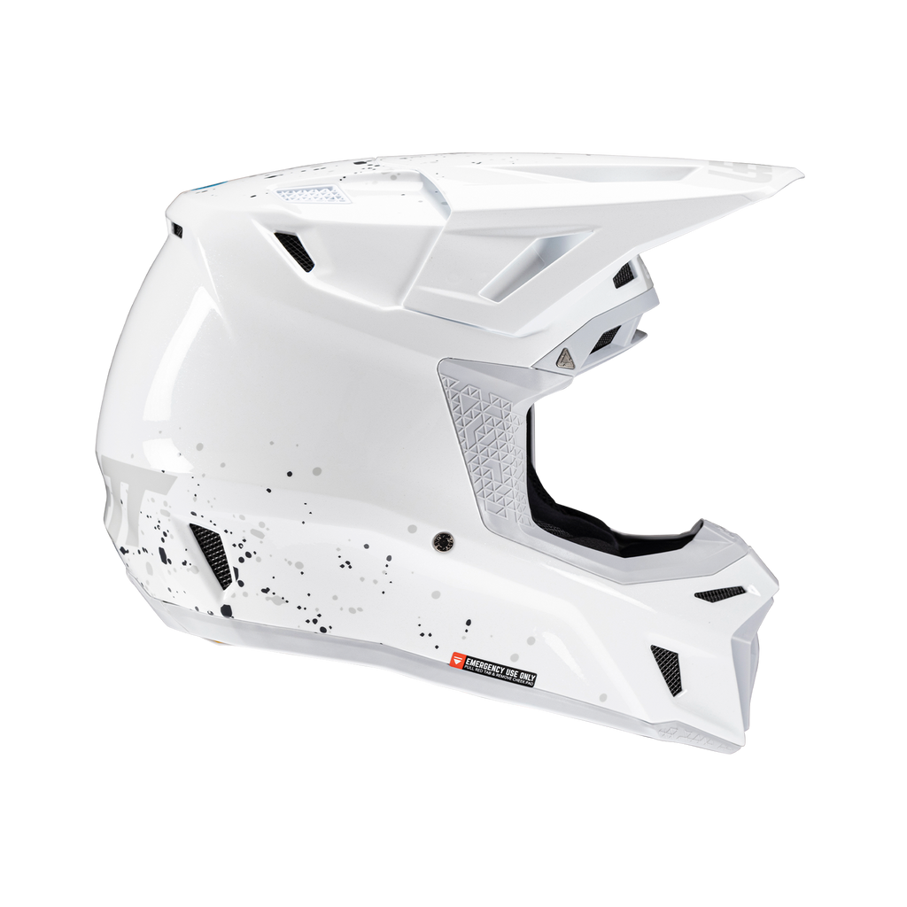Helmet Kit Moto 8.5 Composite with 5.5 Goggle Position 11
