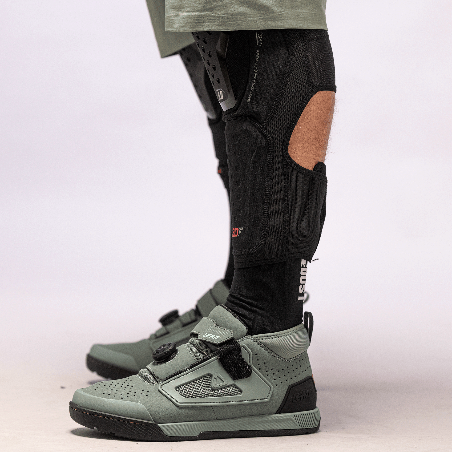 Knee Guard 6.0 Evo EXT Position 9