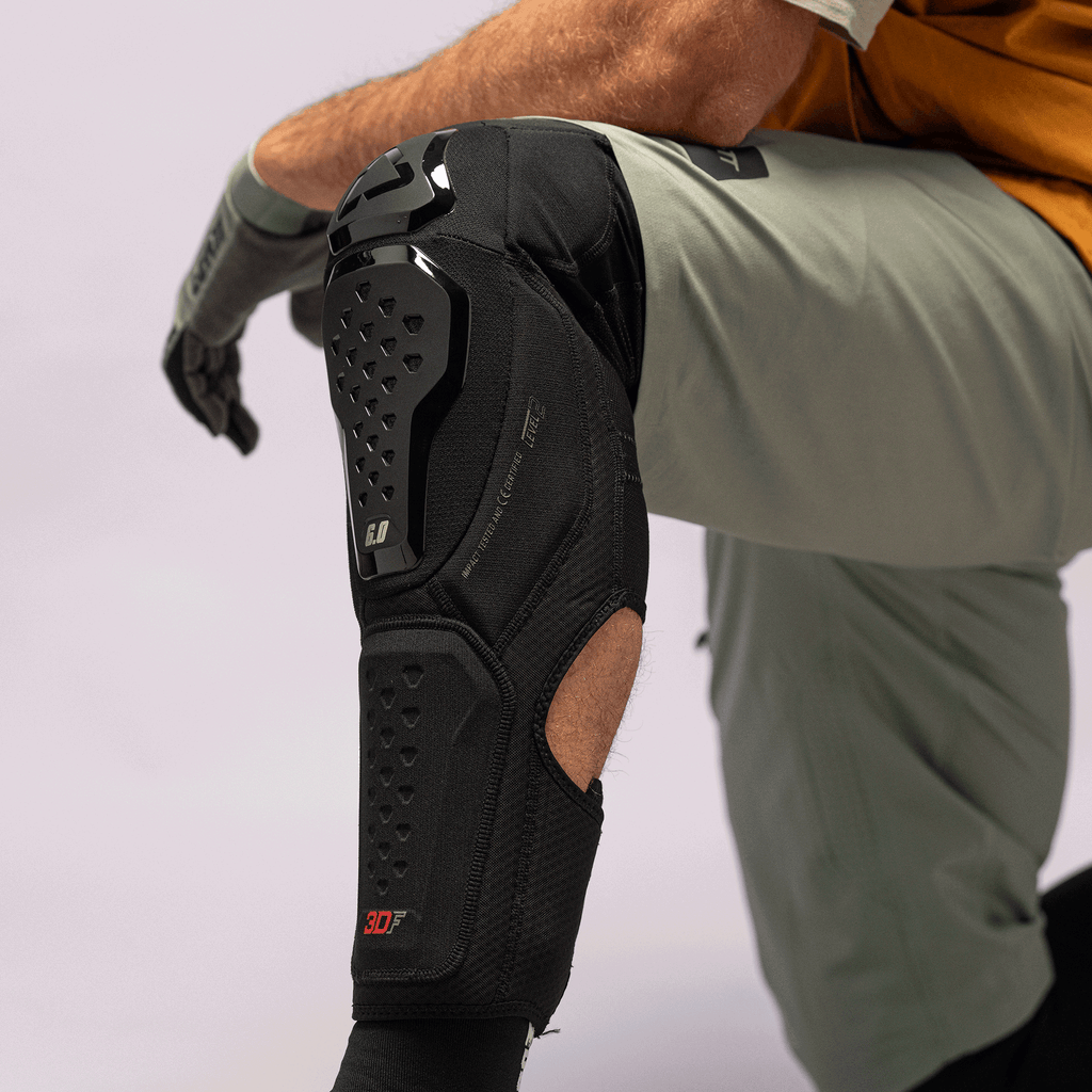Knee Guard 6.0 Evo EXT Position 8