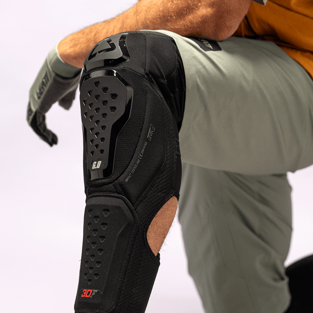 Knee Guard 6.0 Evo EXT Position 16