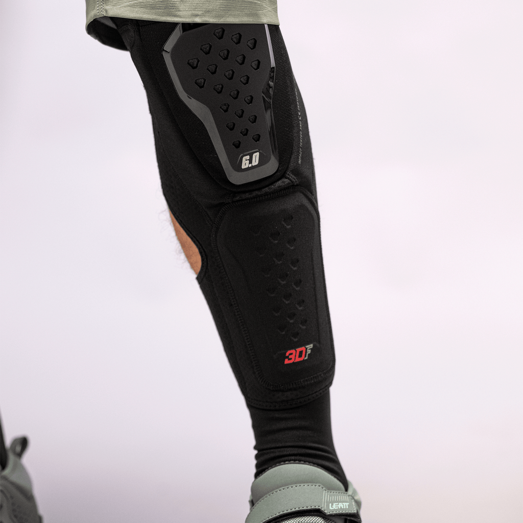 Knee Guard 6.0 Evo EXT Position 12