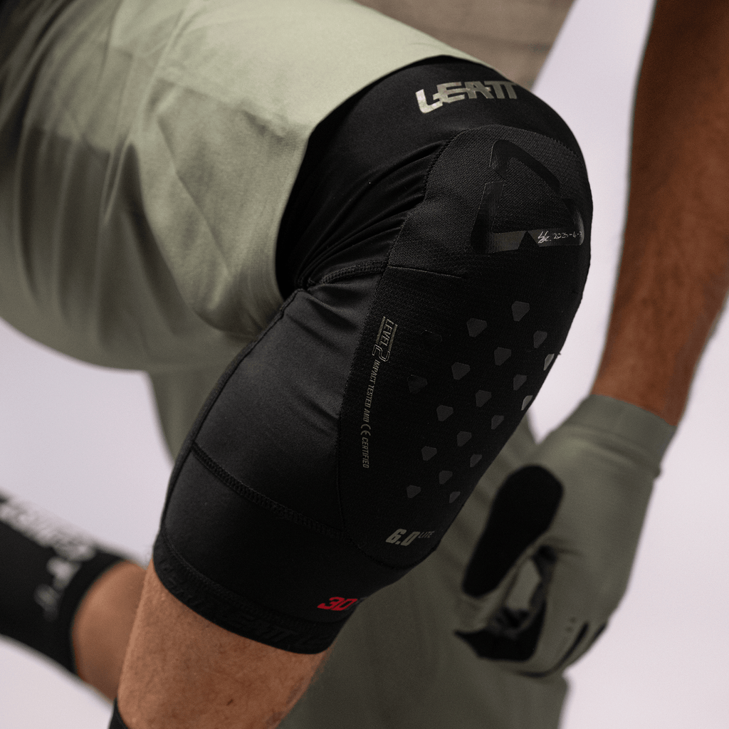 Knee Guard 6.0 Evo Lite Position 5