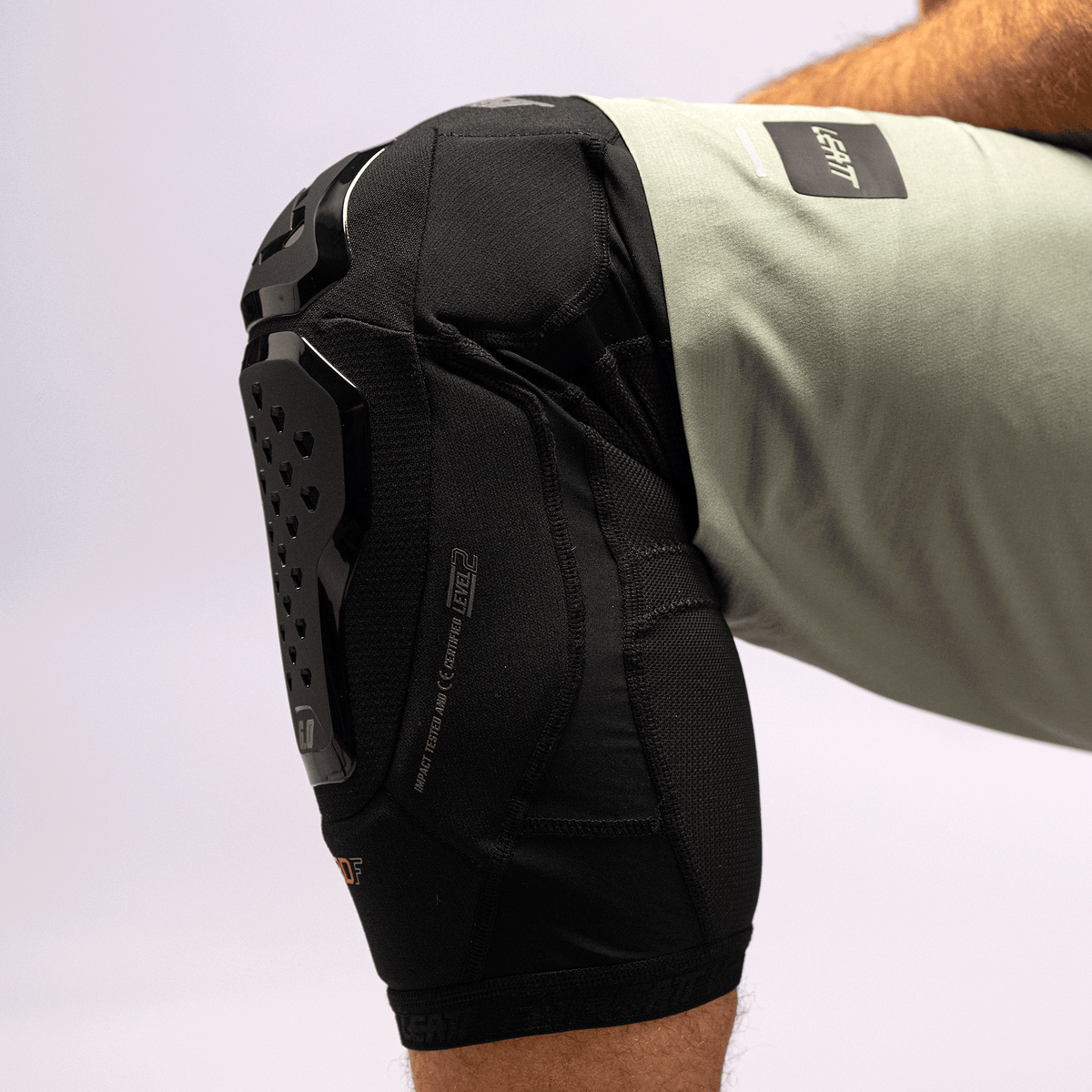 Knee Guard 6.0 Evo Position 6