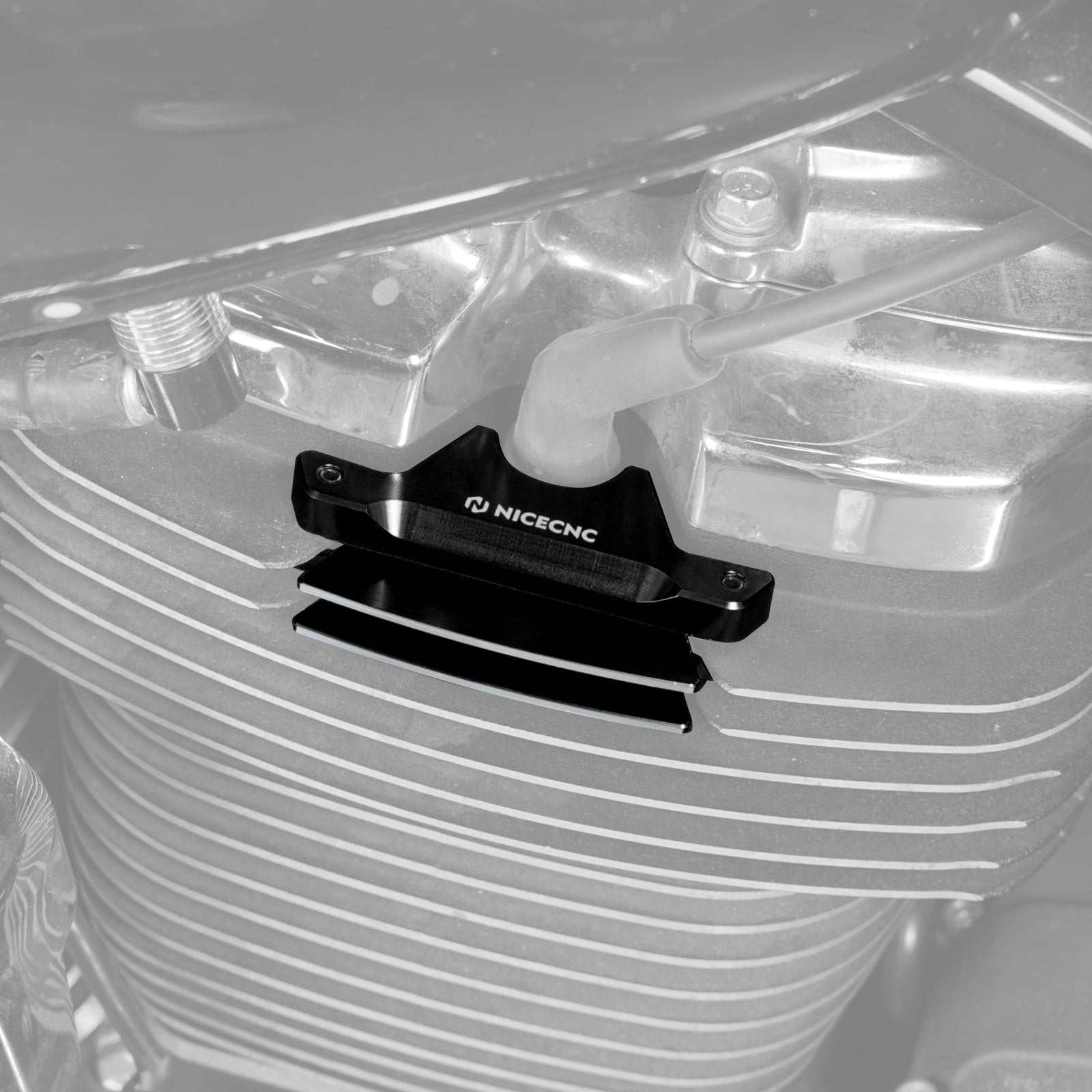 M8 Finned Spark Plug Covers For Harley Softail Low Rider Fat Boy Street Bob Heritage