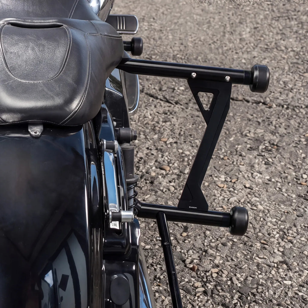 Front Engine Guard + Rear Saddlebag Crash Bar For Harley Road King Street Glide