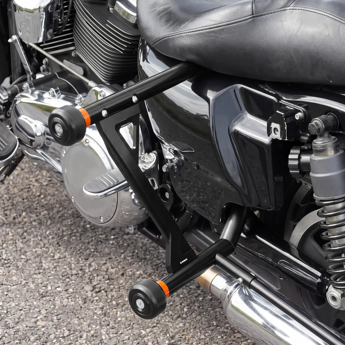 Front Engine Guard + Rear Saddlebag Crash Bar For Harley Road King Street Glide