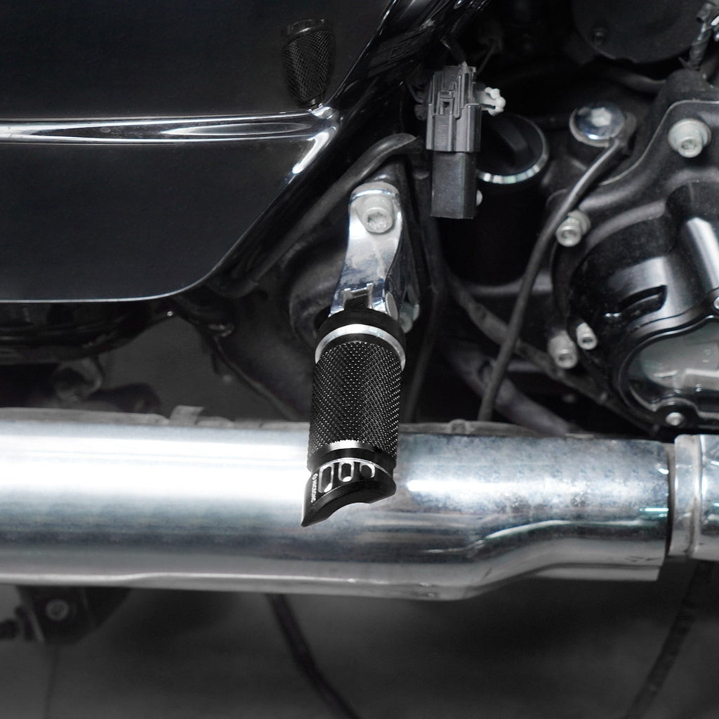 Passenger Footpegs Footrests + Shifter Pegs For Harley Road King Street Glide