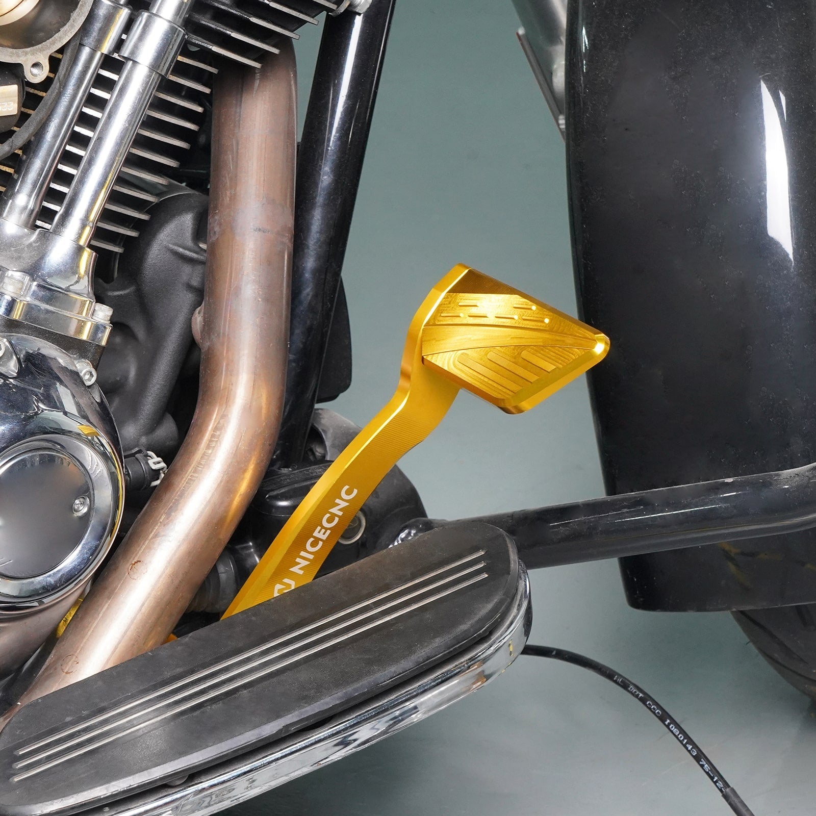 Integrated Rear Brake Arm Lever Peg Pedal Kit For Harley Road King Electra Street Glide