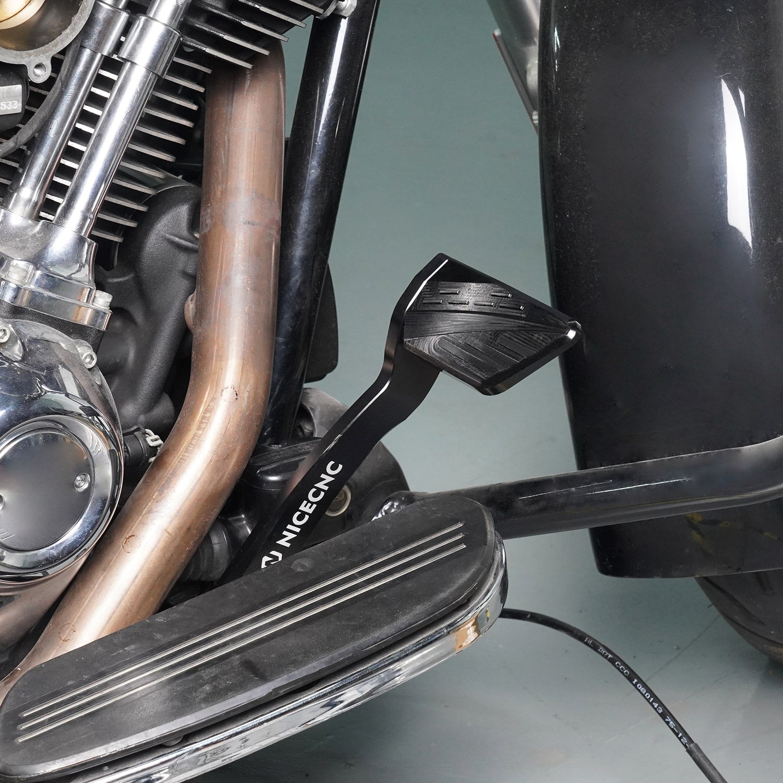 Rear Brake Arm Pedal Kit + Heel Toe Shifter Levers For Harley Road King Street Glide