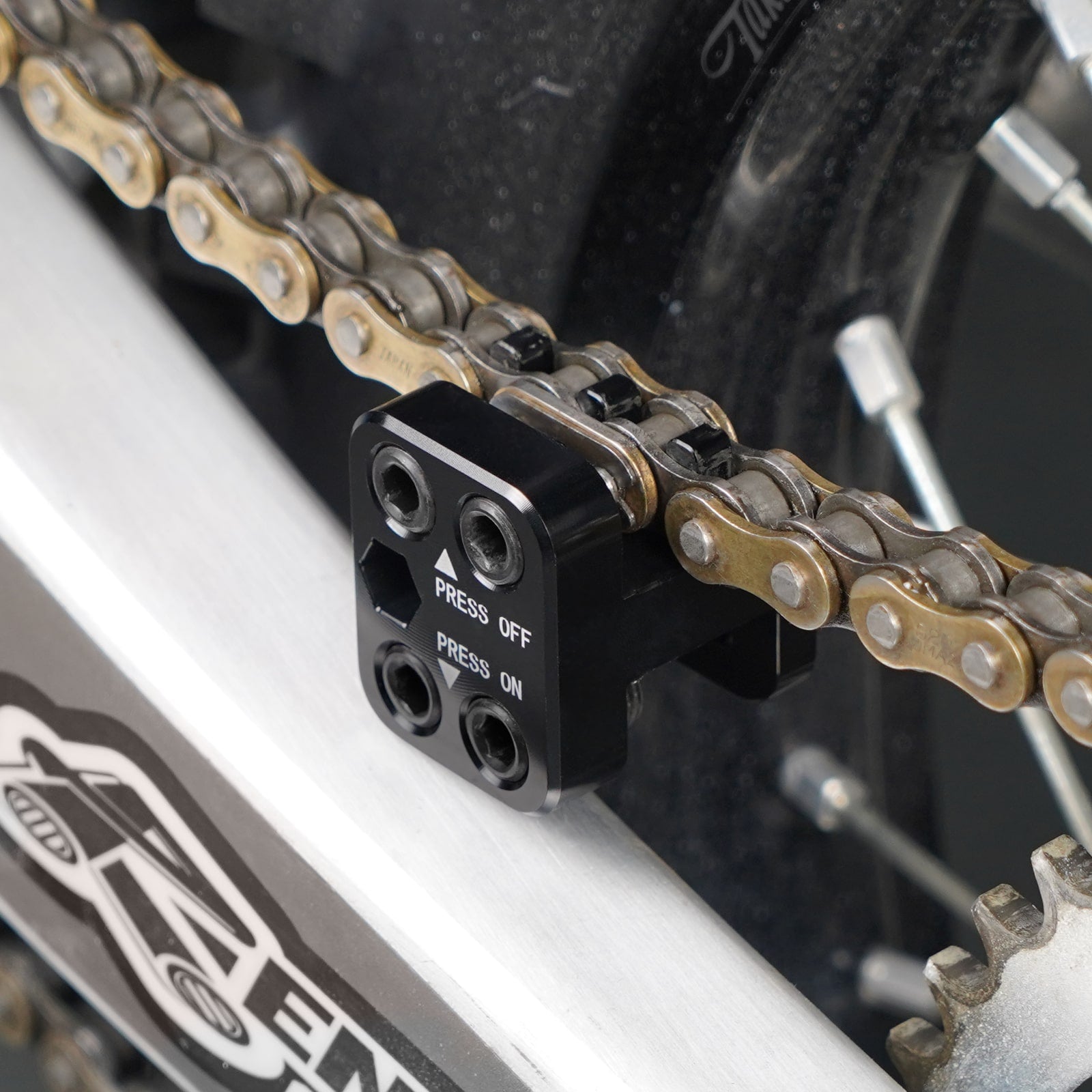 Master Link Press Tool Chain Splitter Link Changing Tool Position 2