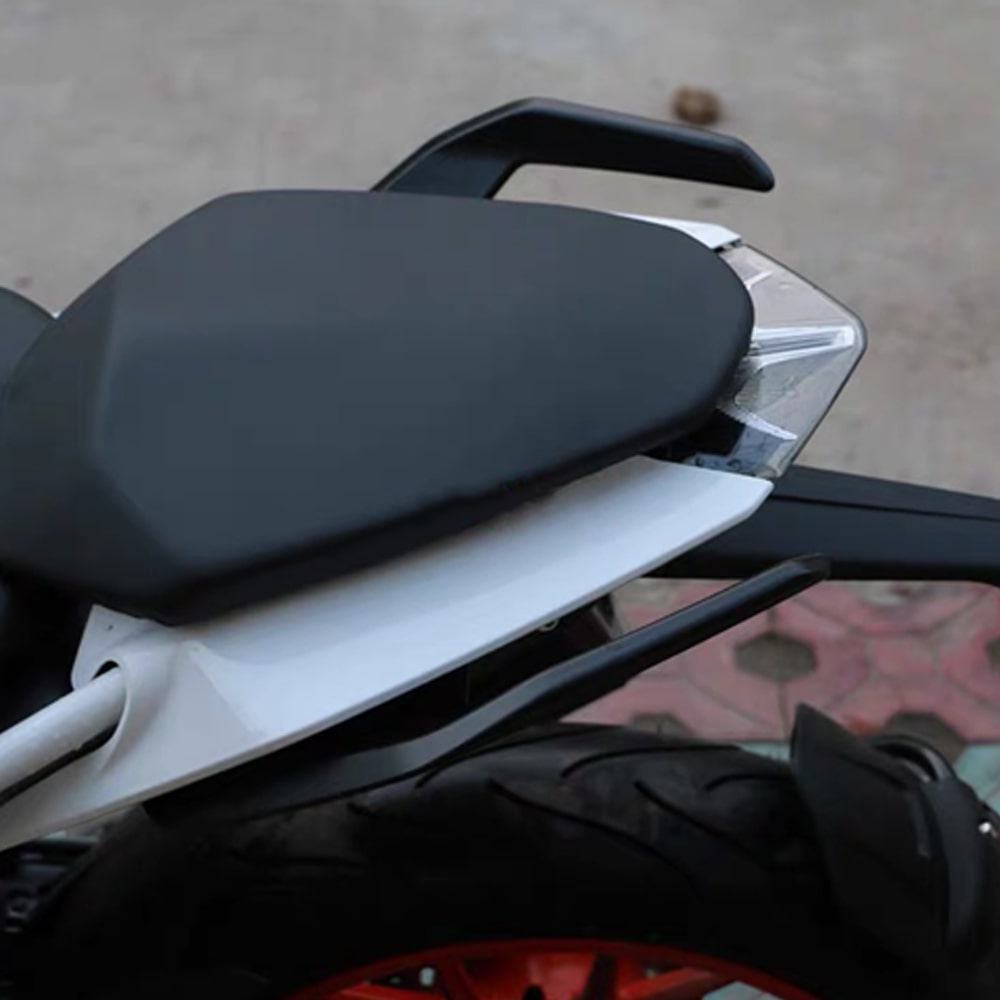 Rear Passenger Handle Grab Bar Rails for KTM 125/250/390 Duke 17-23 Position 2