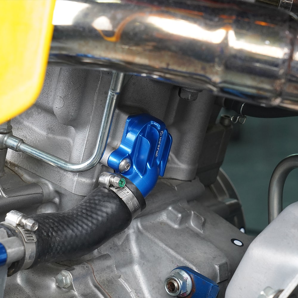 Inlet Water Pump Outlet Thermostat Housing Cover For Yamaha Raptor 700 R 06-26